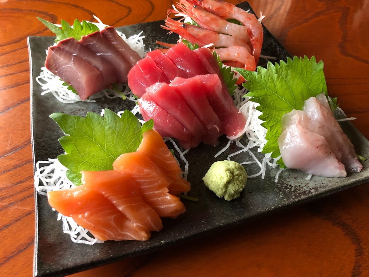 牛たん専門店 進